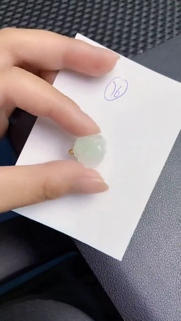 翡翠未镶嵌颈饰000000000