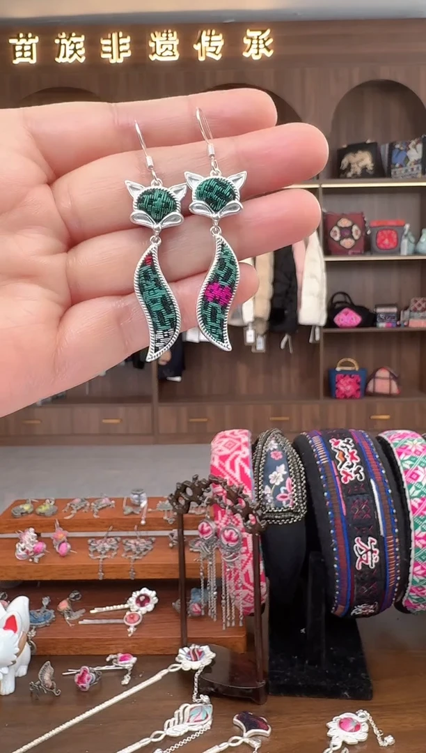 【闪购商品】织绣扶光苗绣传承103