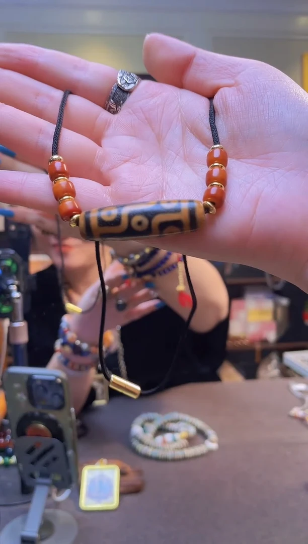 吊坠白玉菩提九眼项链