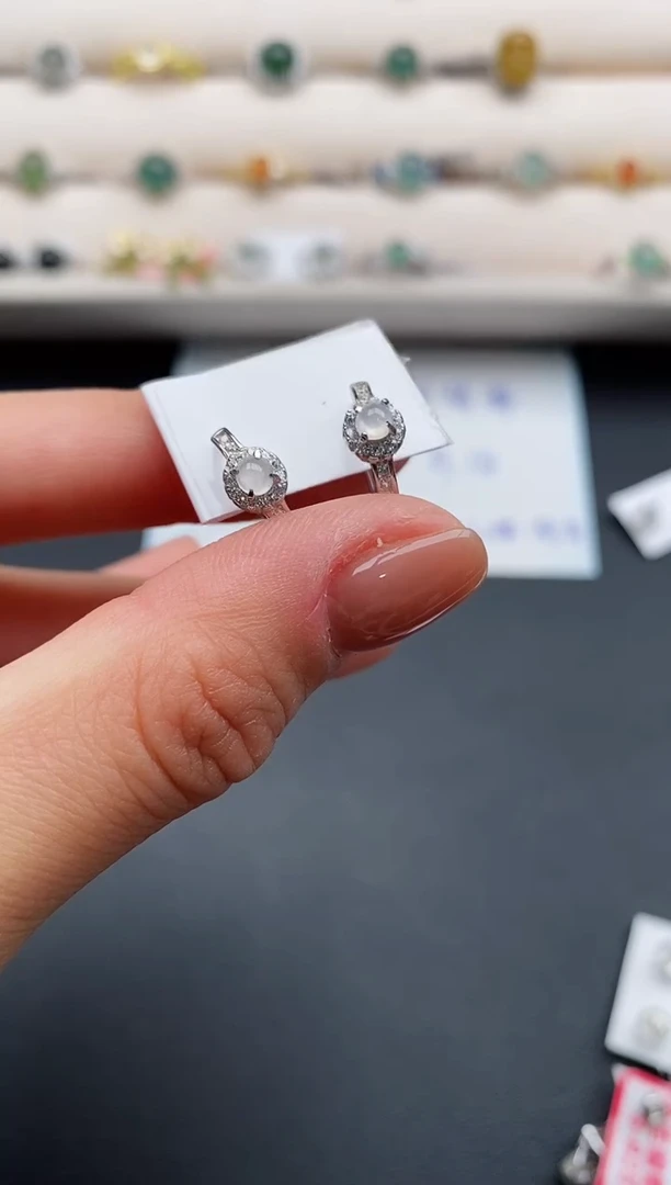 银S925镶嵌戒指翡翠66666666+3