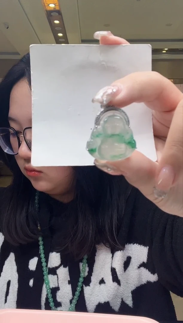 未镶嵌手镯石英质玉33