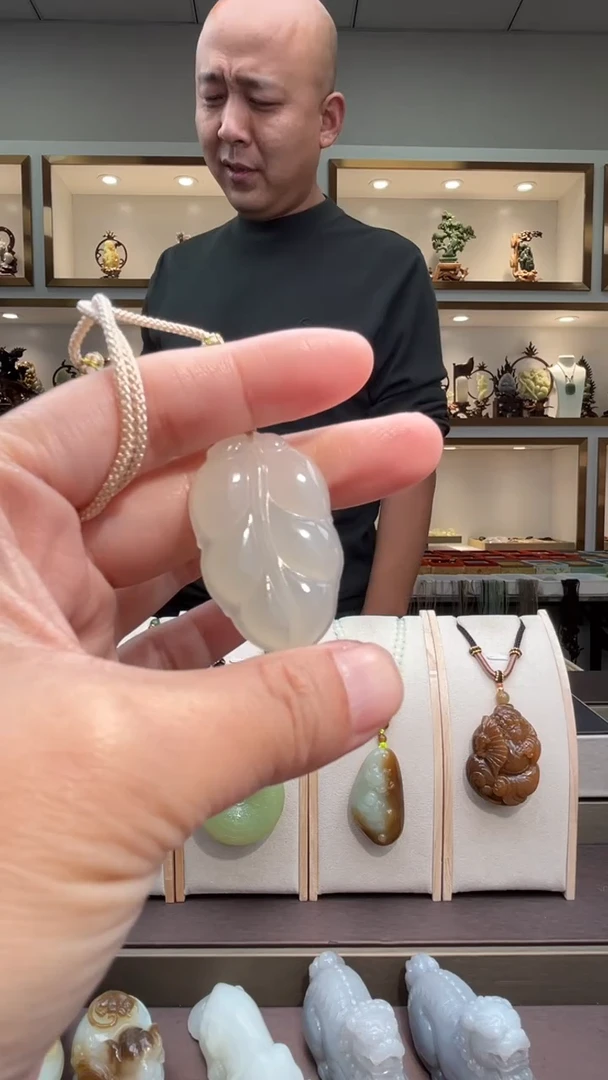 颈饰未镶嵌和田玉多样性发货1