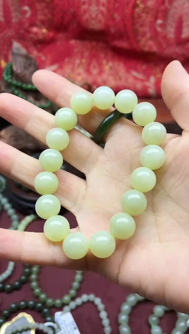 未镶嵌手链和田玉漂**定12mm黄口圆珠