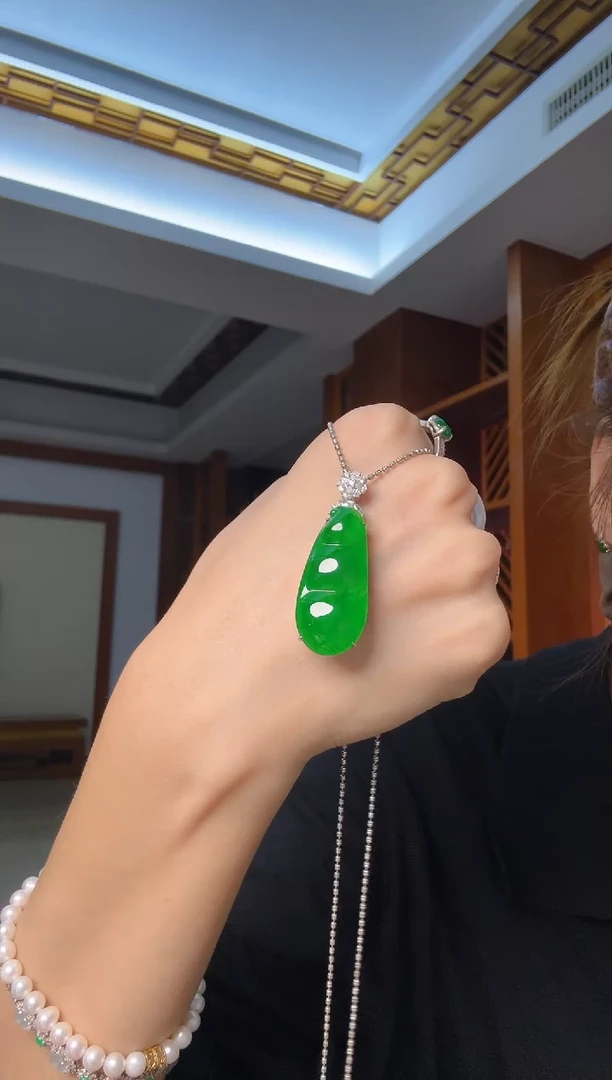 吊坠(不含链)18K金镶嵌翡翠天然翡翠吊坠