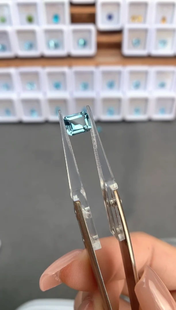 未镶嵌裸石定制海蓝宝石1.01ct 圣玛