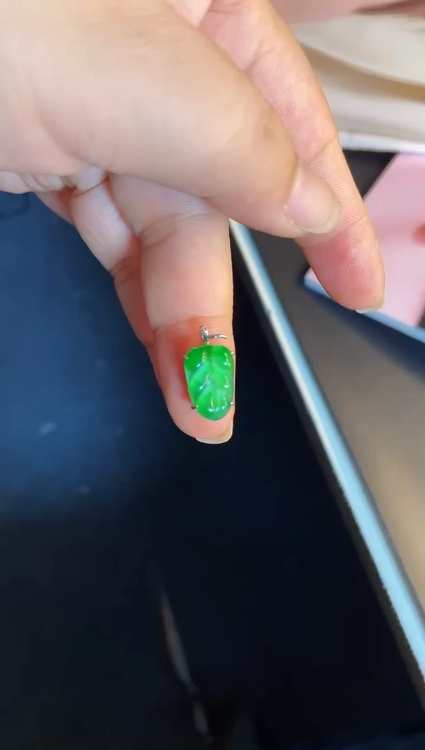 吊坠(不含链)银S925镶嵌翡翠1