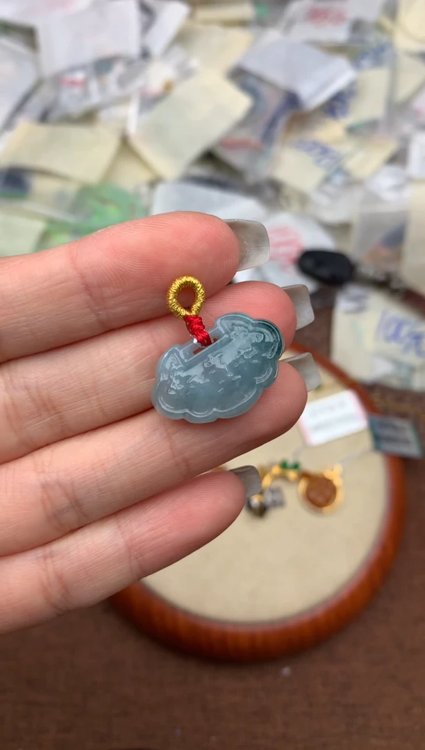 未镶嵌挂件翡翠—