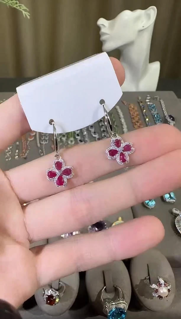 银S925镶嵌耳饰红宝石3*6mm耳钩设计款