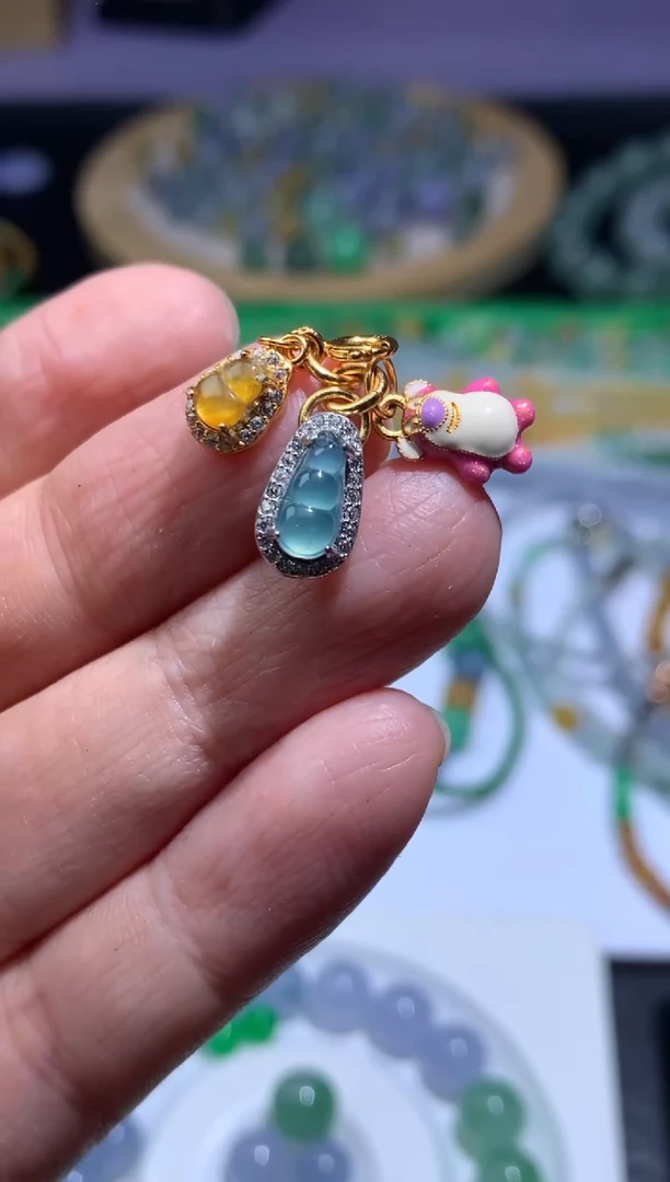 颈饰未镶嵌翡翠净货