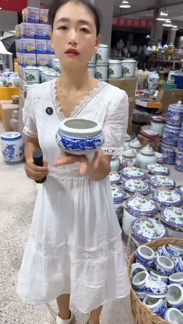 陶瓷景德镇陶瓷香炉1个