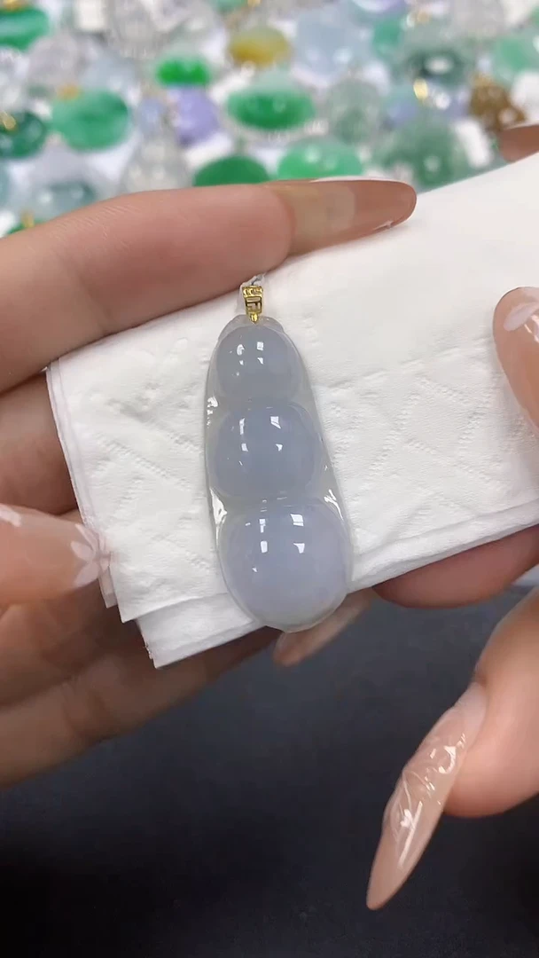 颈饰18K金镶嵌翡翠a货假一赔三支持复检百元上9元证书费自理