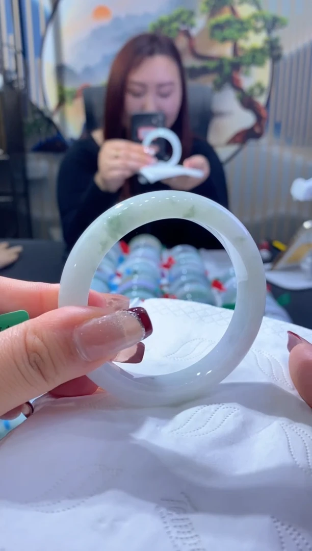 【闪购商品】翡翠手镯未镶嵌00007210