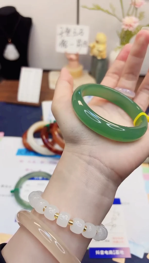 【闪购商品】石英质玉手镯未镶嵌456-东陵玉-圈口56