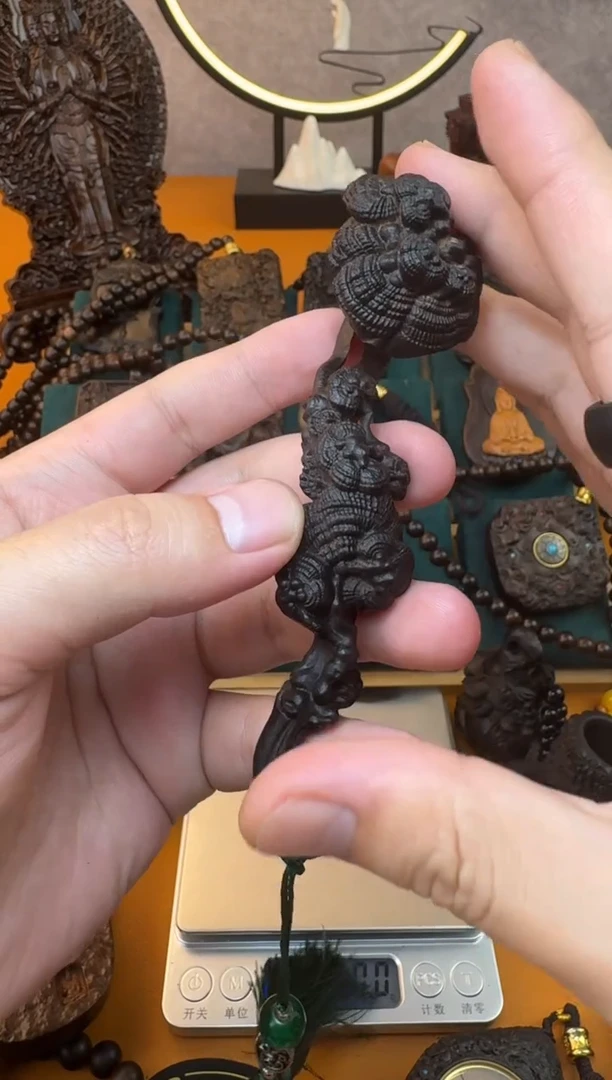 贡木把件《巴布亚贡木》如意手把件