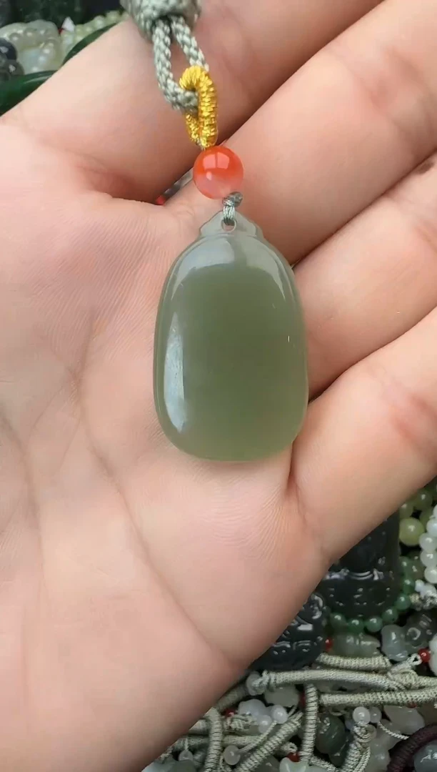 颈饰未镶嵌和田玉拍一发一