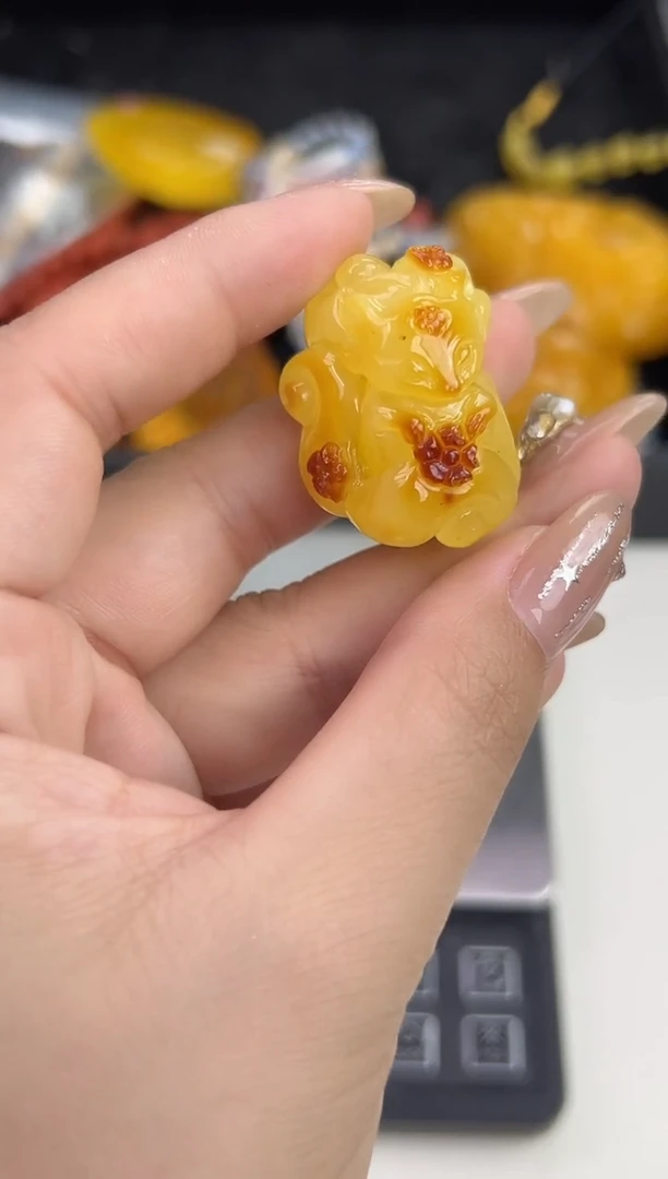 裸石琥珀未镶嵌天然琥珀蜜蜡吊坠