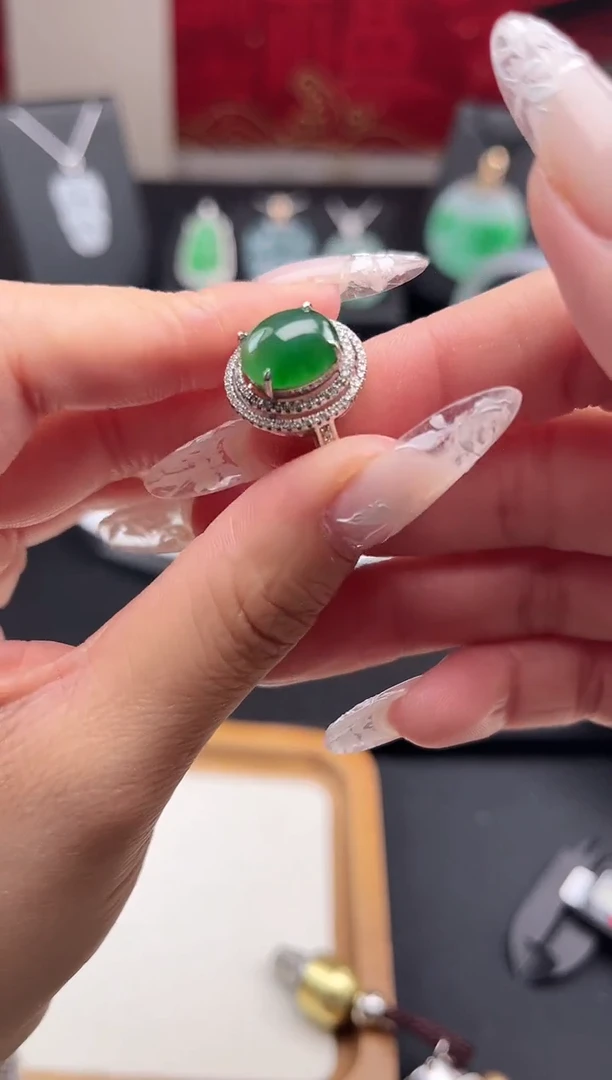 【闪购商品】翡翠戒指18K金镶嵌戒指