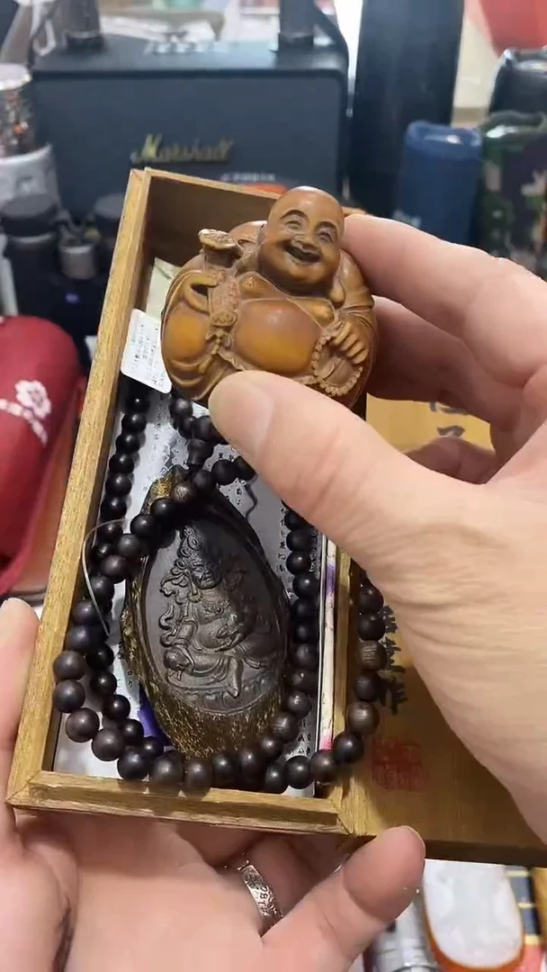 瓷片闪购商品 如图所示