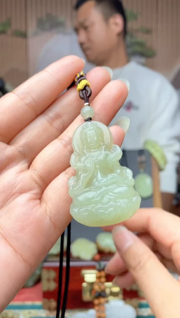 颈饰未镶嵌和田玉拍一发一