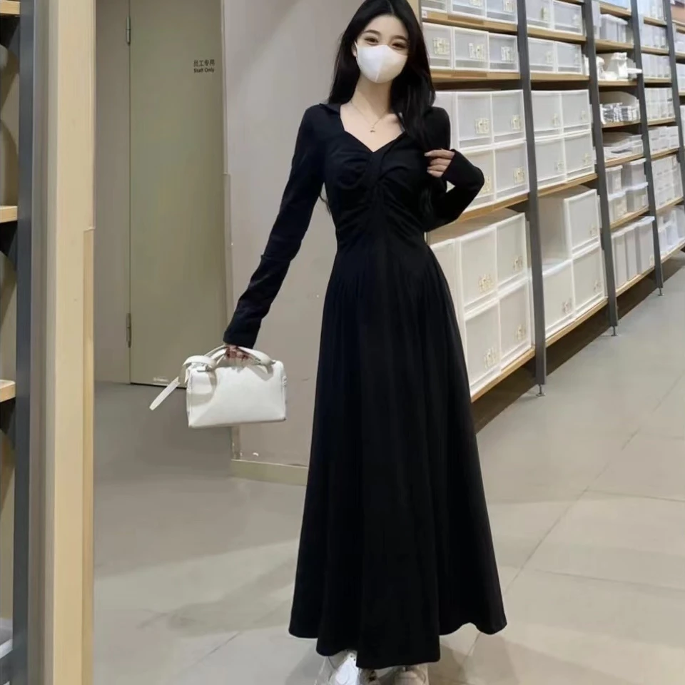 秋季新款法式时尚气质高级感连衣裙微胖宽松显瘦赫本风长裙W0138L