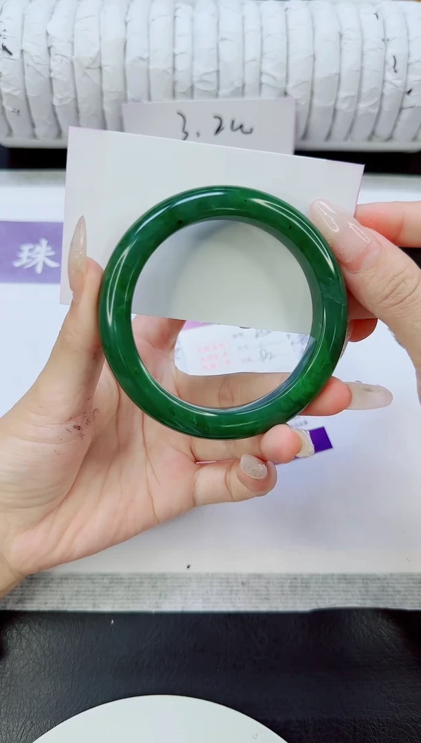 未镶嵌手镯和田玉（碧玉）215/63