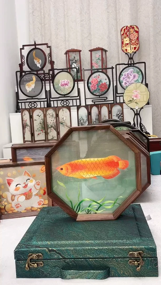 扇子绣作品手工摆台