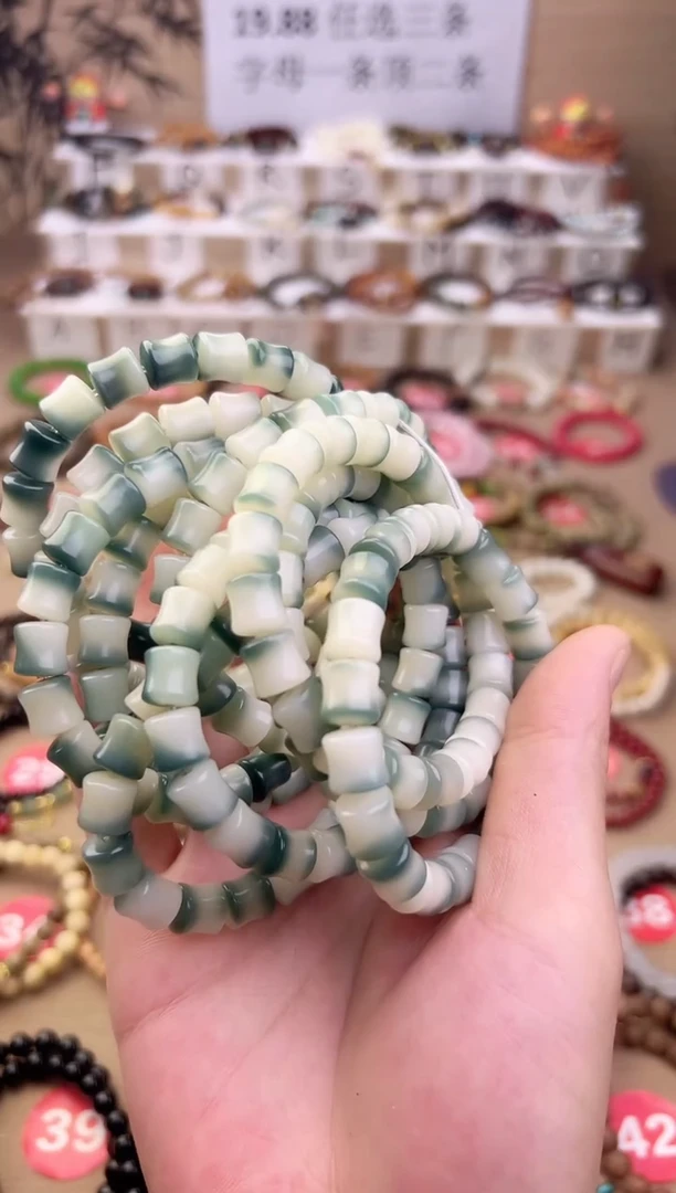 木木非金属时尚竹节绿手串