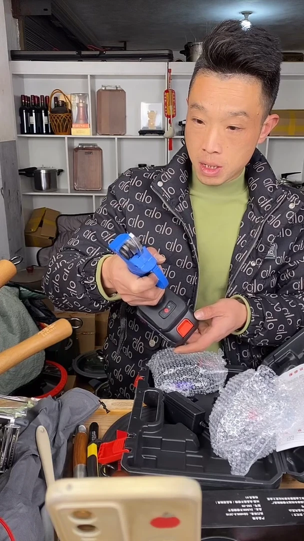 水晶玻璃1电动修枝剪