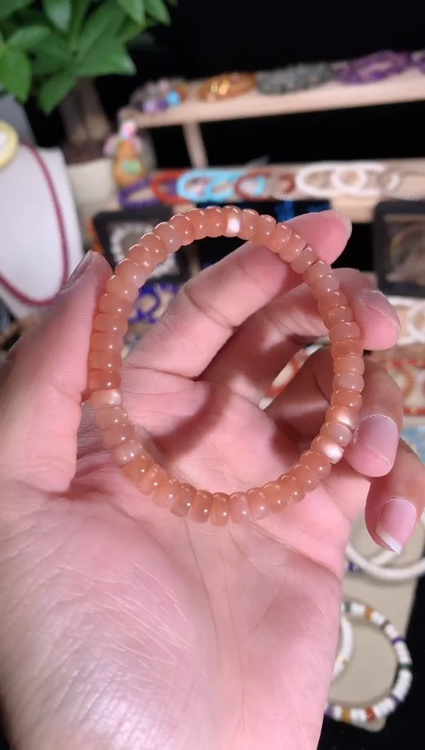 天然辰砂天然橙月光手串6.5mm