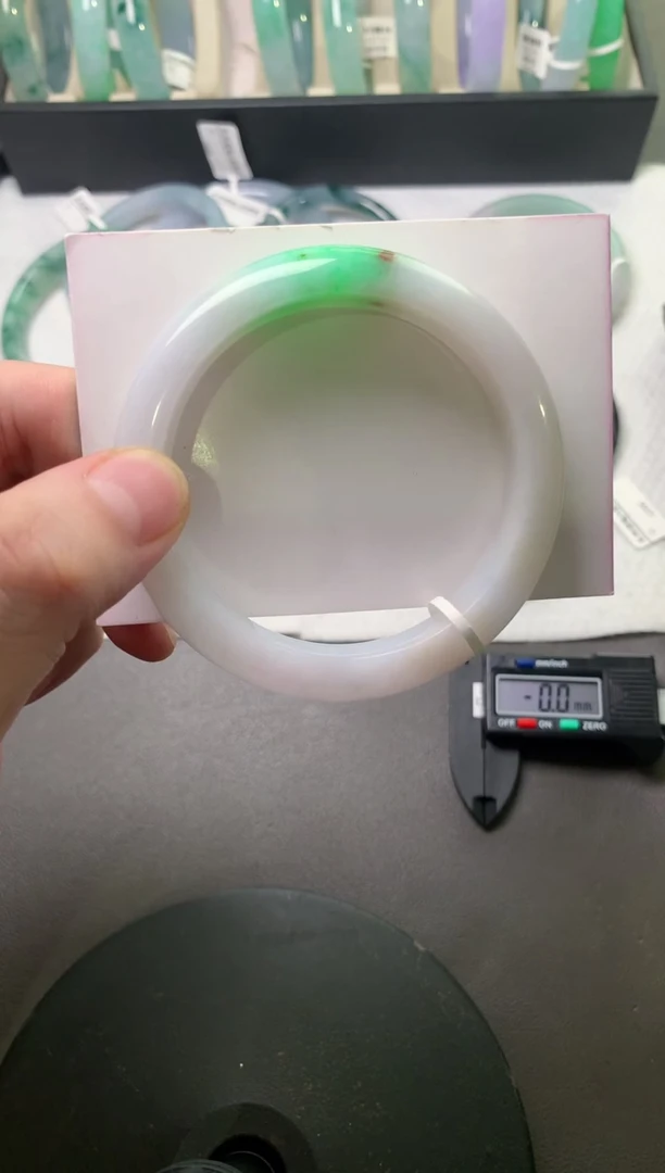 未镶嵌手镯翡翠56.4*13*8.3