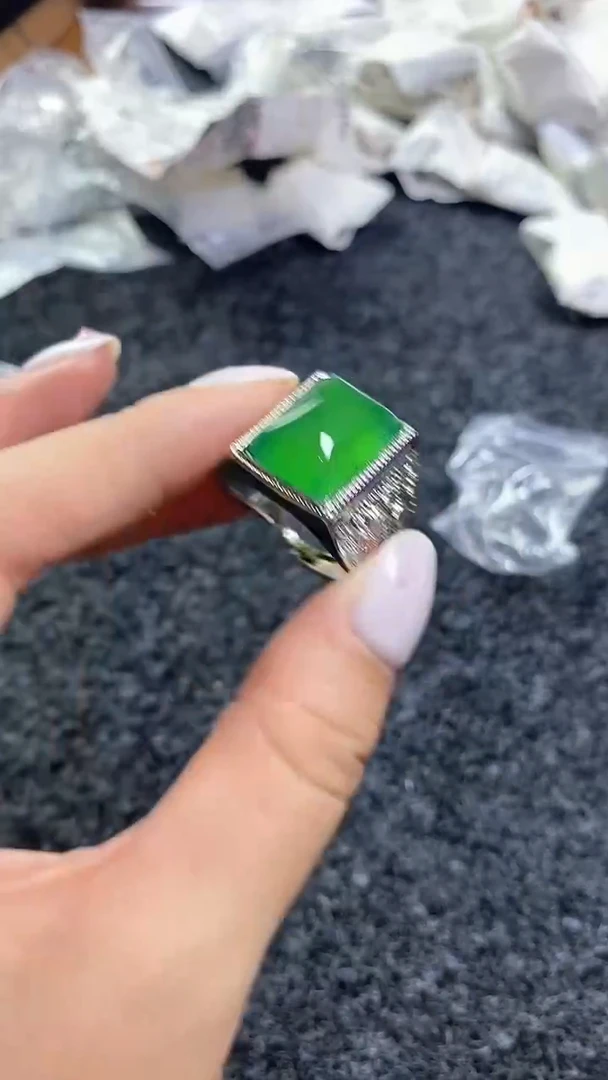 满色吊坠 所见即所得！