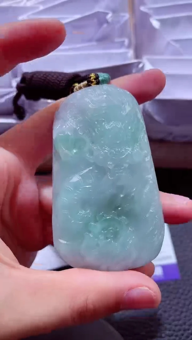颈饰未镶嵌翡翠00003585