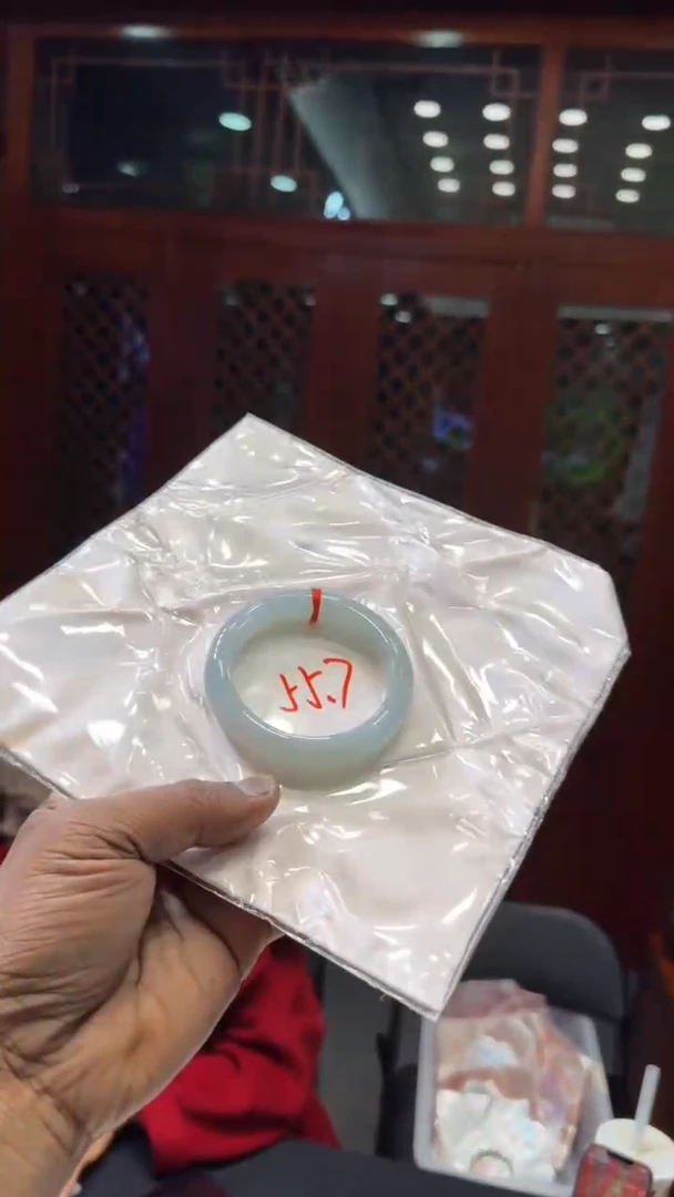 【闪购商品】翡翠手镯未镶嵌手镯