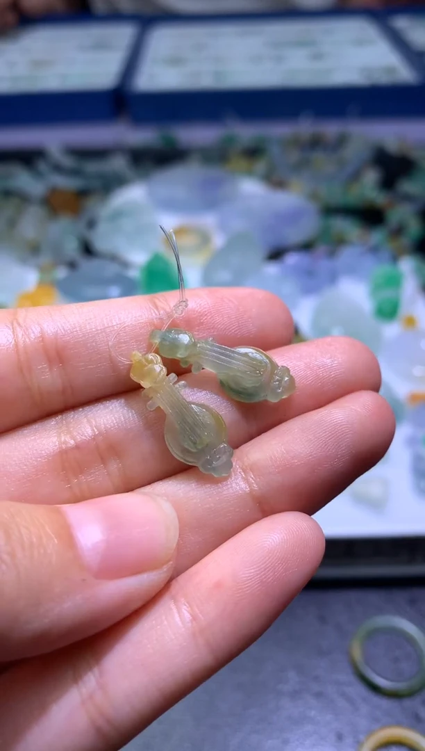 未镶嵌定制翡翠毛货