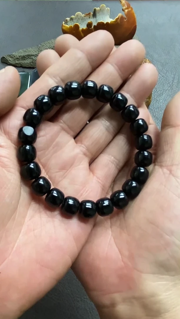 颈饰未镶嵌和田玉十*丶手串