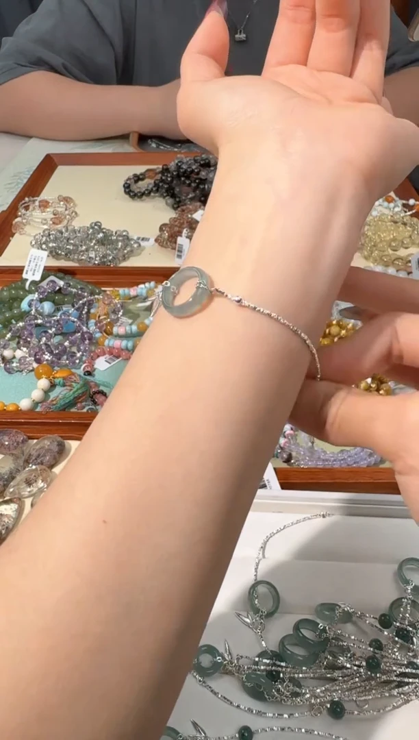 【闪购商品】翡翠手链银S925镶嵌Q029翡翠跑环碎银款