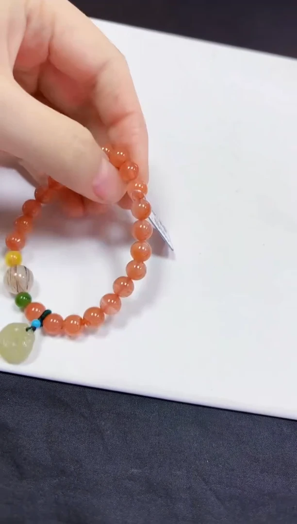 颈饰未镶嵌南红玛瑙手链