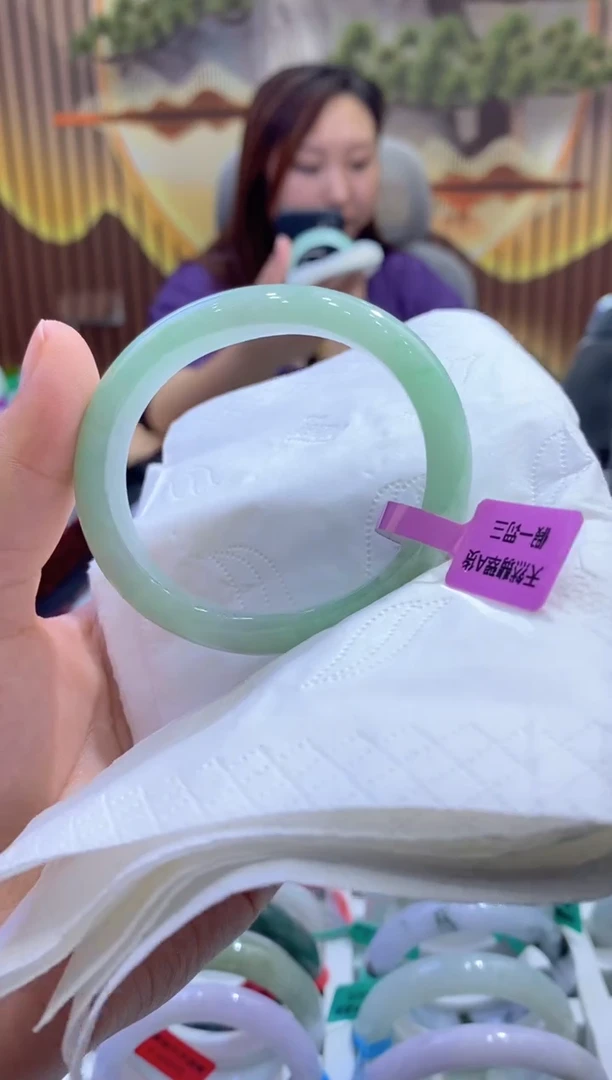 翡翠手镯未镶嵌00004443