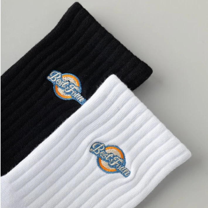 高品质简约ins风舒适透气四季通用精梳棉抗菌防臭刺绣运动长筒袜