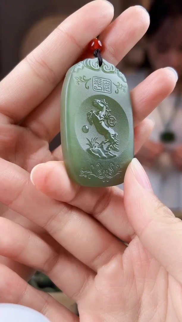 颈饰未镶嵌和田玉拍一发一，多样性发货