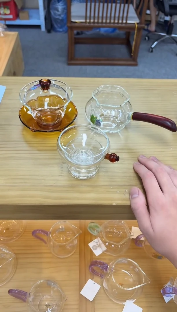 禾器-福木茶海-侧把+禾器荷叶盖碗琥珀色+奉珠无包装琥珀色