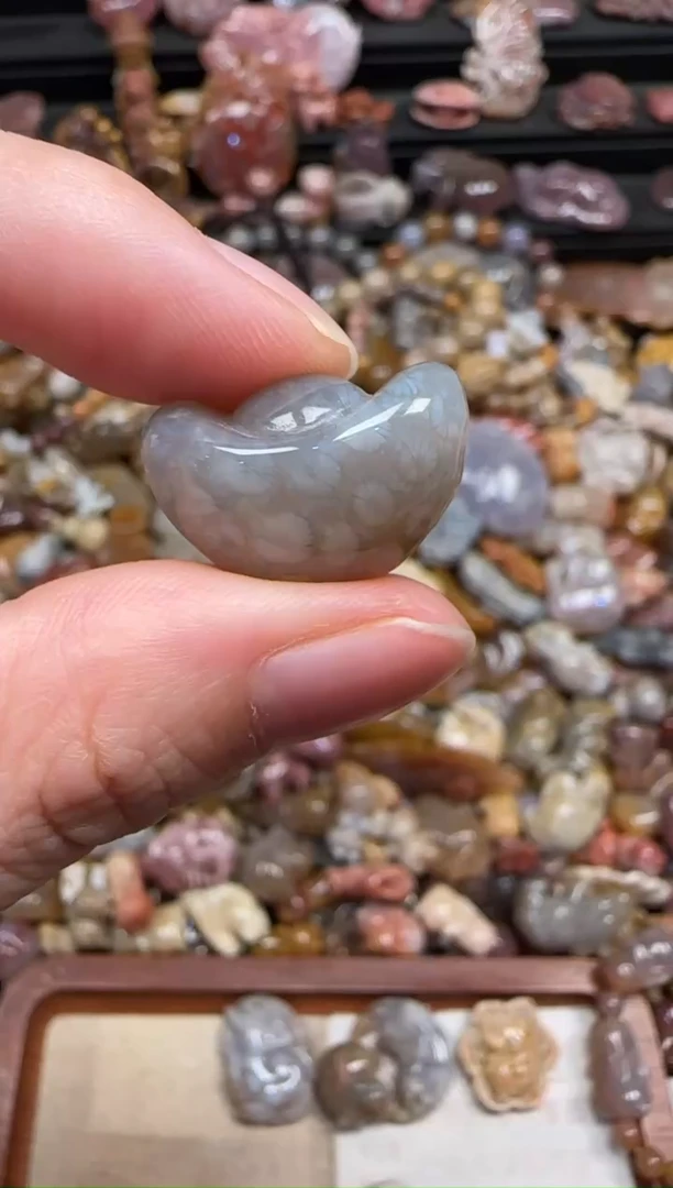 颈饰未镶嵌硅化珊瑚（珊瑚玉）131