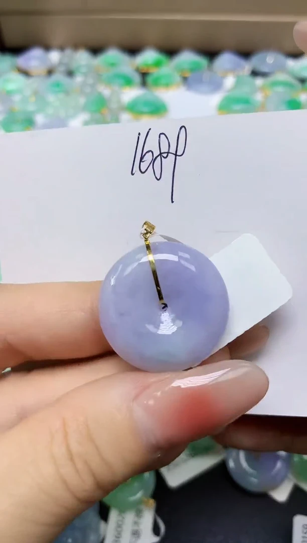 翡翠18K金镶嵌颈饰 天然缅甸翡翠A货