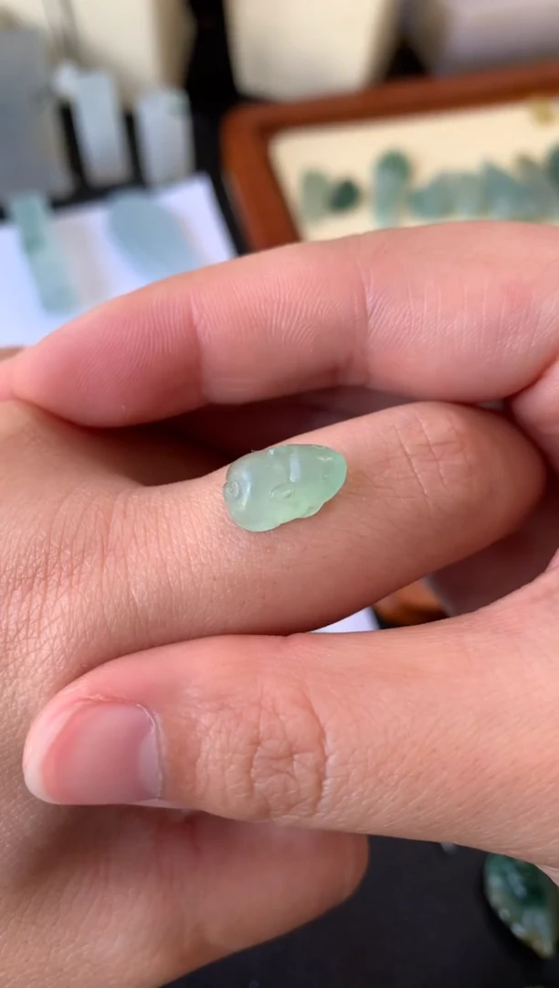 【闪购商品】定制翡翠未镶嵌翡翠