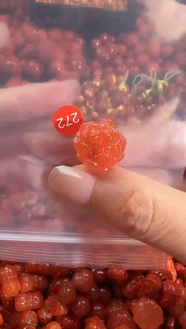 颈饰未镶嵌南红玛瑙1
