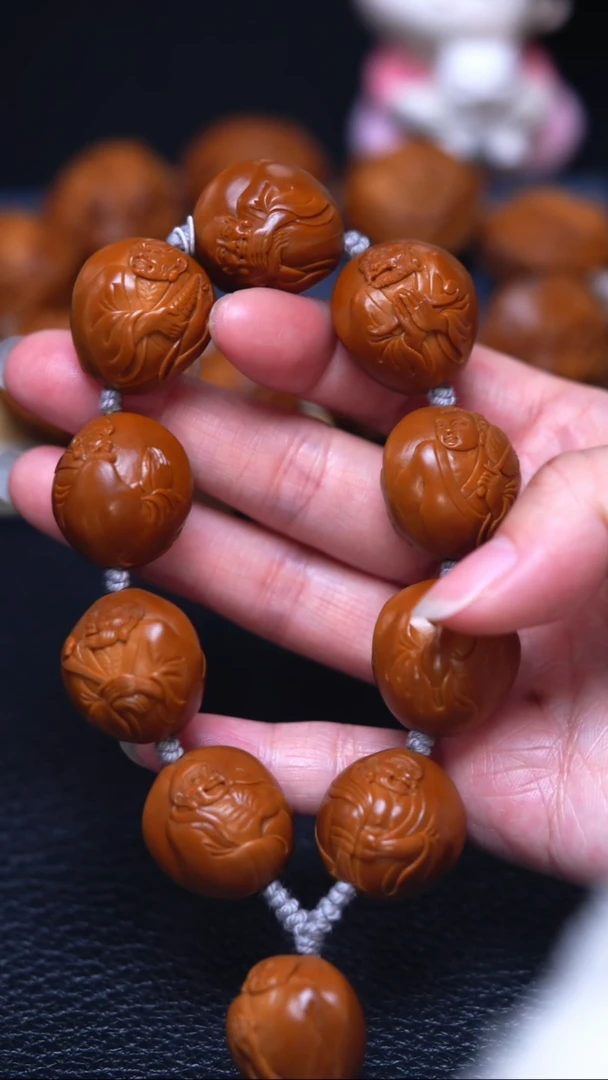 手串/手链橄榄核铁核浮雕罗汉