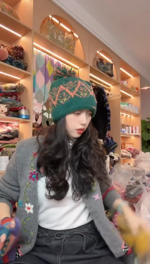 绵羊毛圣诞树单球帽