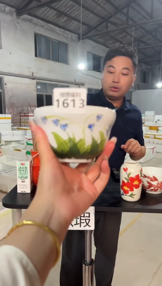 盘景德镇高温釉下手绘陶瓷