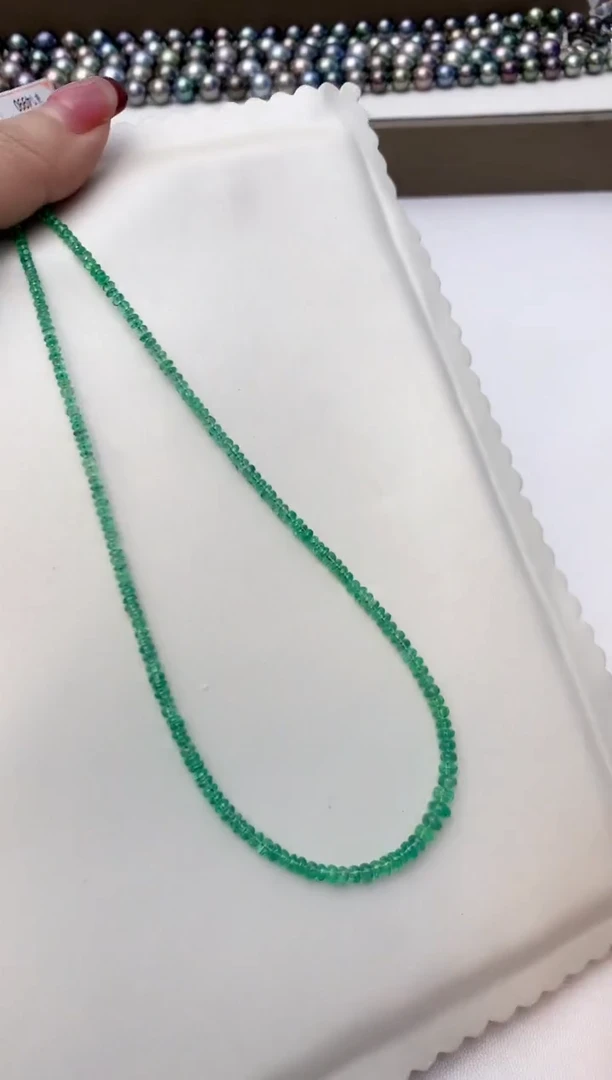 颈饰未镶嵌祖母绿A26