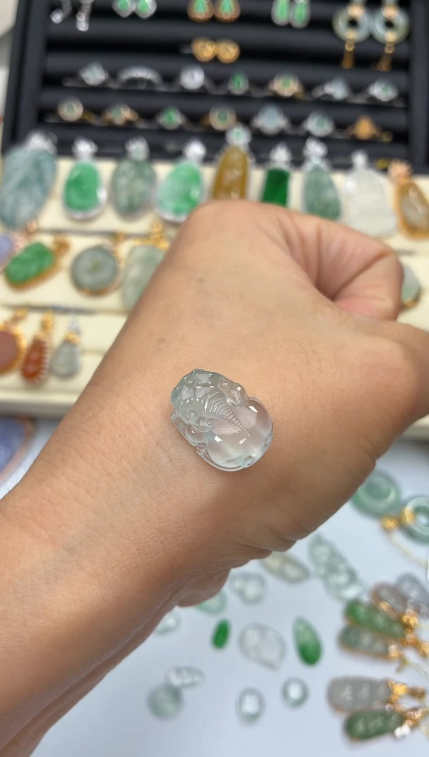 颈饰未镶嵌翡翠天然翡翠A货